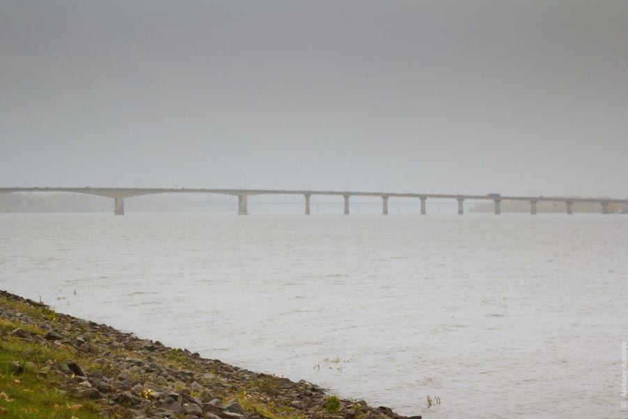Мост через Волгу в Костроме