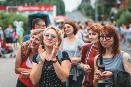 Молода и красива. 10 лет. Палех