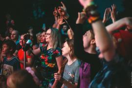 Молода и красива. 10 лет. Палех